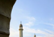 Lucknow Food Guide: Discover the Rich Flavours of the City of Nawabs