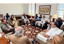धर्मेंद्र प्रधान के इस्तीफे पर क्या बोले नेता, वांगचुक ने भी दी प्रतिक्रिया धर्मेंद्र प्रधान इस्तीफा प्रतिक्रिया वांगचुक राहुल गांधी खड़गे