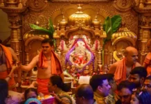 Rs 18 Crore Missing Every Year? Siddhivinayak Temple Trust Asked to Explain Siddhivinayak Temple Trust Rs 18 crore Raj Thackeray audit